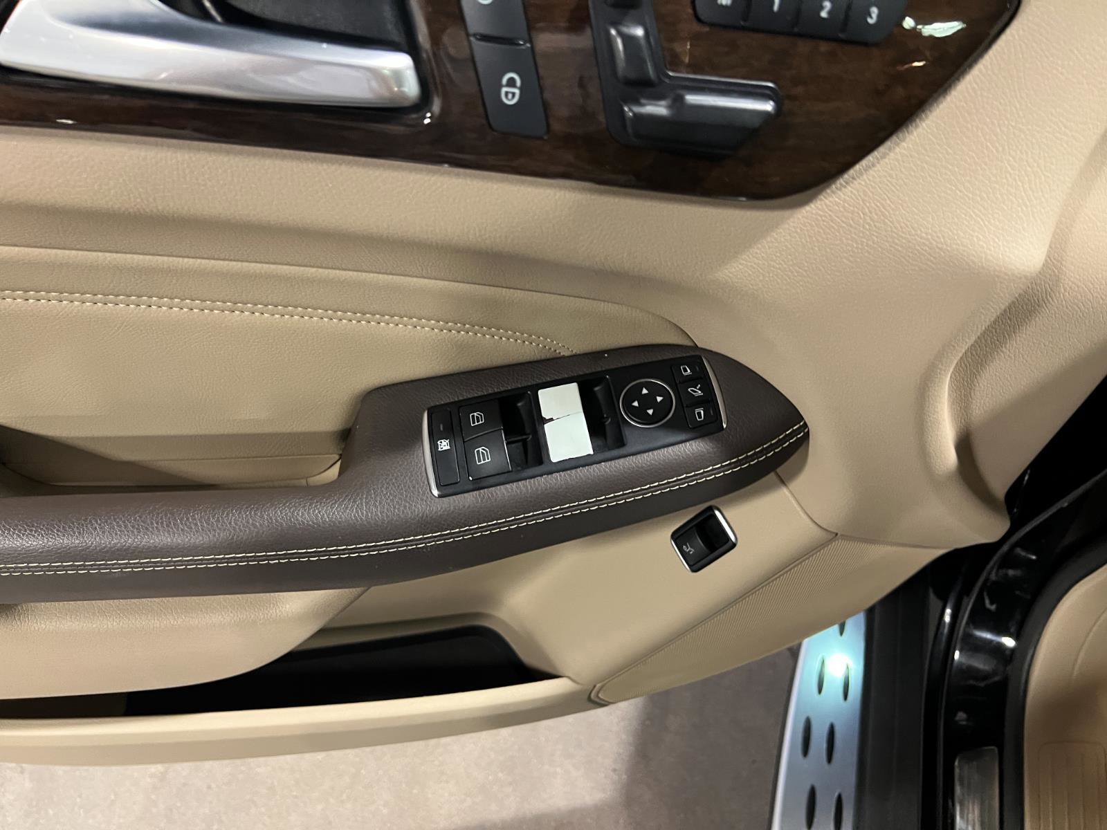Used 2013 Mercedes-Benz ML 350 4MATIC image 26