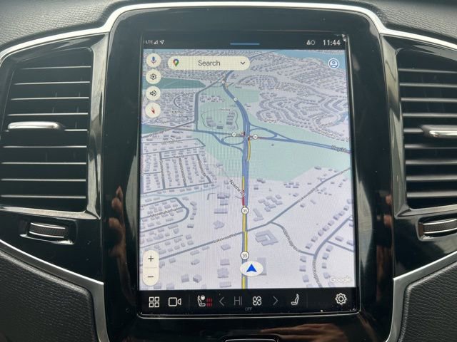 Certified 2025 Volvo XC90 B6 Plus image 22