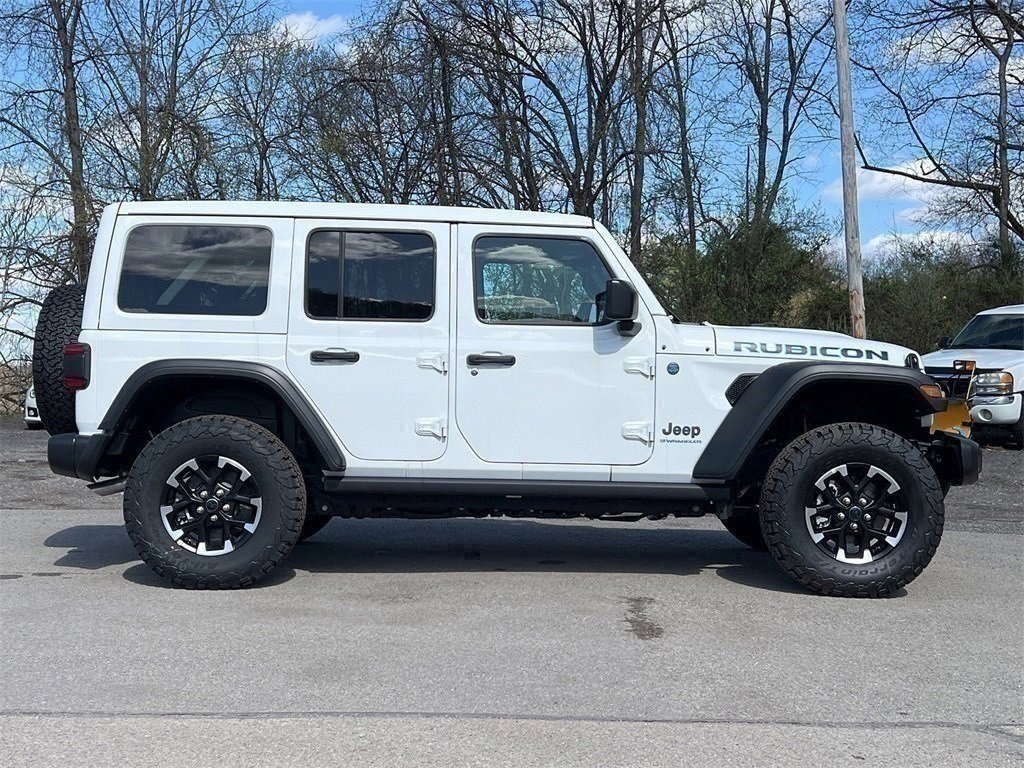 New 2025 Jeep Wrangler Unlimited Rubicon 4xe w/ Technology Group image 7