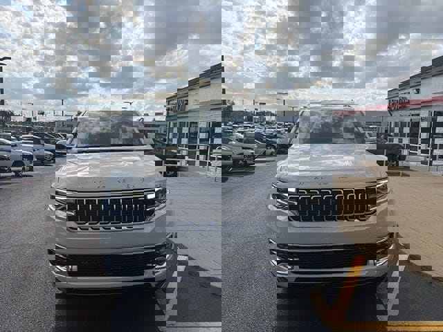 Used 2022 Jeep Wagoneer Series I w/ Convenience Group I image 10