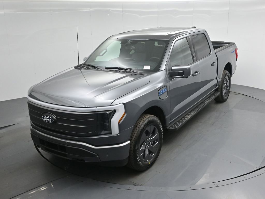 New 2025 Ford F150 Lightning Lariat image 38