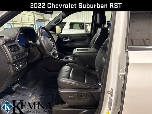Used 2022 Chevrolet Suburban RST w/ Luxury Package image 11