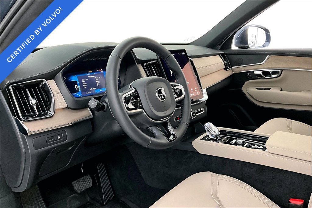 Used 2026 Volvo XC90 T8 Core AWD/4WD image 16