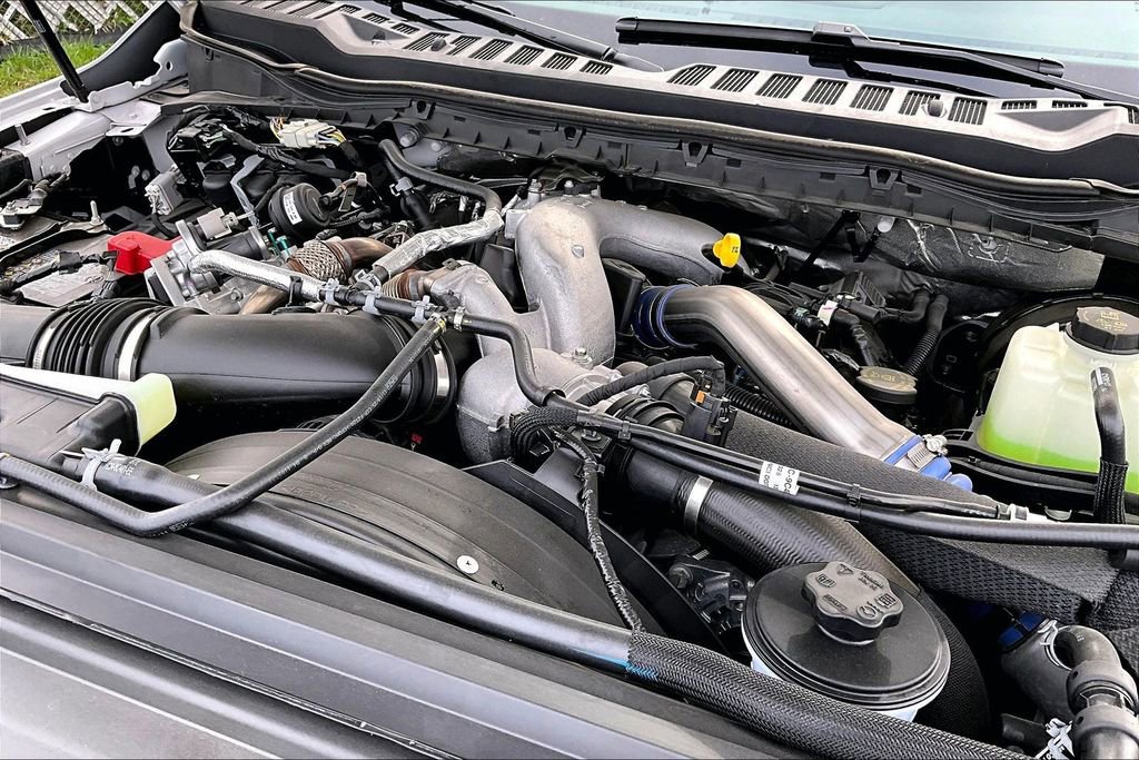 New 2026 Ford F250 Lariat w/ Black Appearance Package image 33