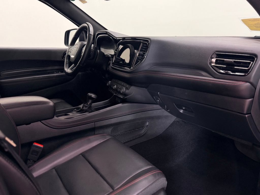 Used 2025 Dodge Durango GT AWD/4WD image 17