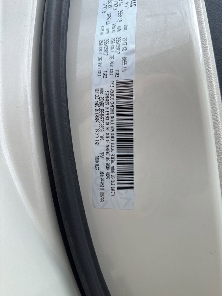 Used 2017 Chrysler Pacifica Touring-L image 22