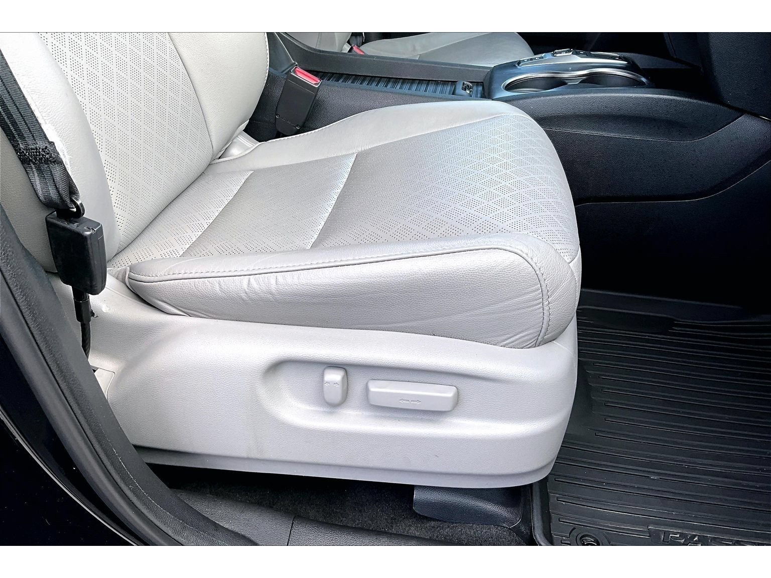 Used 2020 Honda Passport EX-L image 46