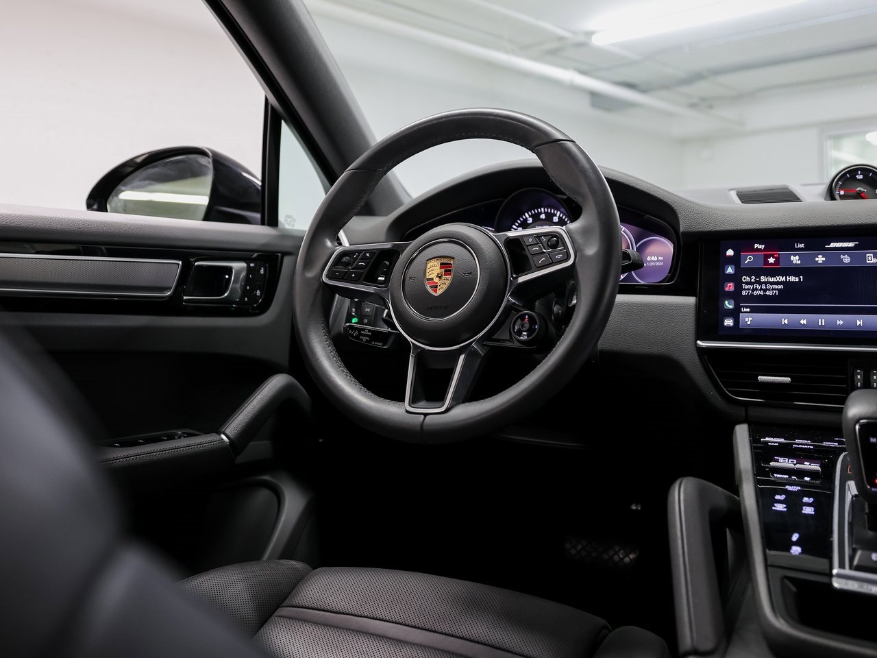 Certified 2023 Porsche Cayenne Platinum Edition image 26