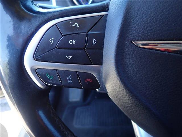 Used 2016 Chrysler 300 Limited w/ Driver Convenience Group image 12