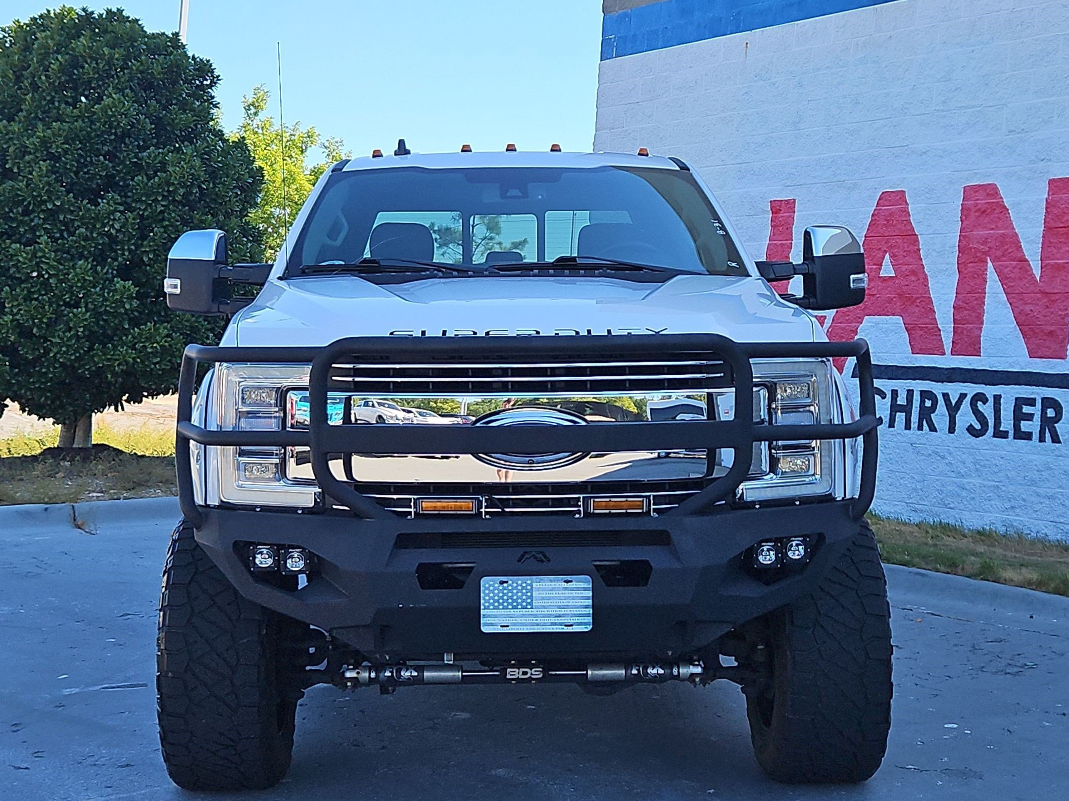 Used 2019 Ford F250 Lariat w/ Lariat Ultimate Package AWD/4WD image 2