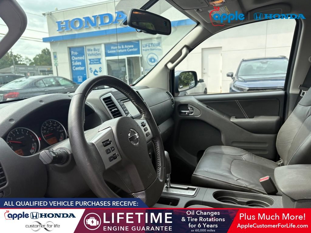 Used 2017 Nissan Frontier PRO-4X AWD/4WD image 7