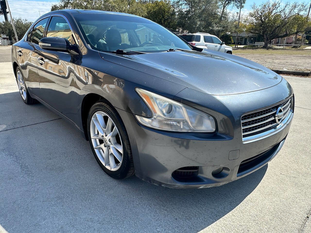 Used 2009 Nissan Maxima 3.5 SV w/ Premium Pkg image 2