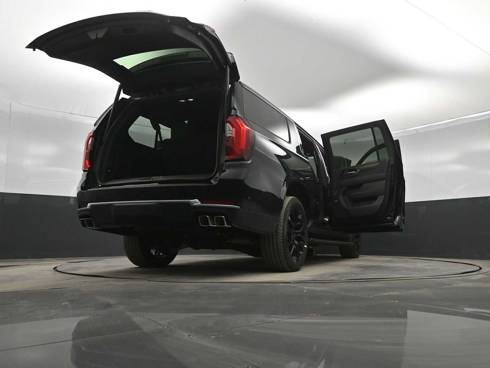 New 2026 GMC Yukon XL Denali w/ Denali Reserve Package image 42