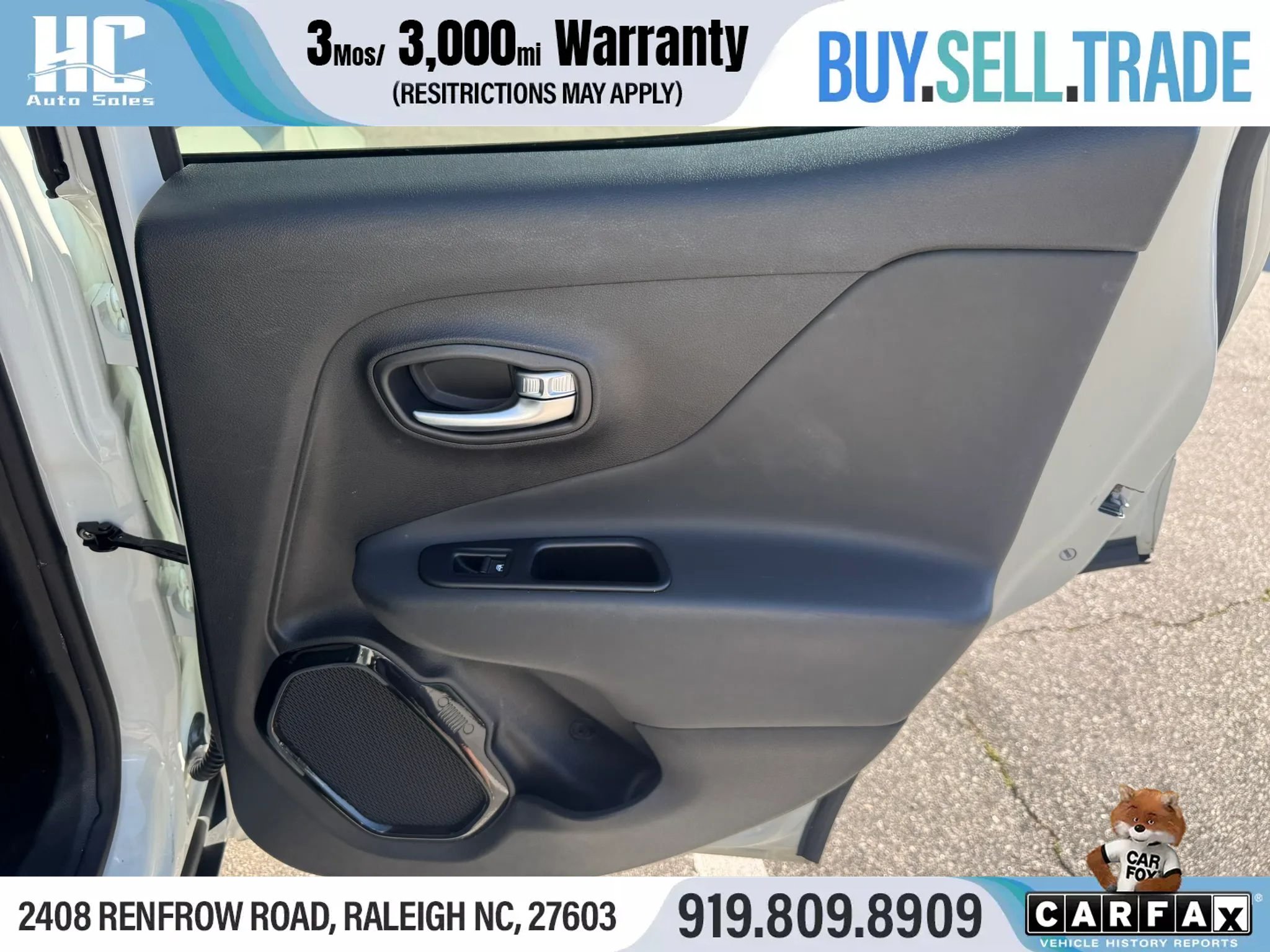 Used 2018 Jeep Renegade Altitude w/ UConnect 8.4 Nav Group FWD image 19