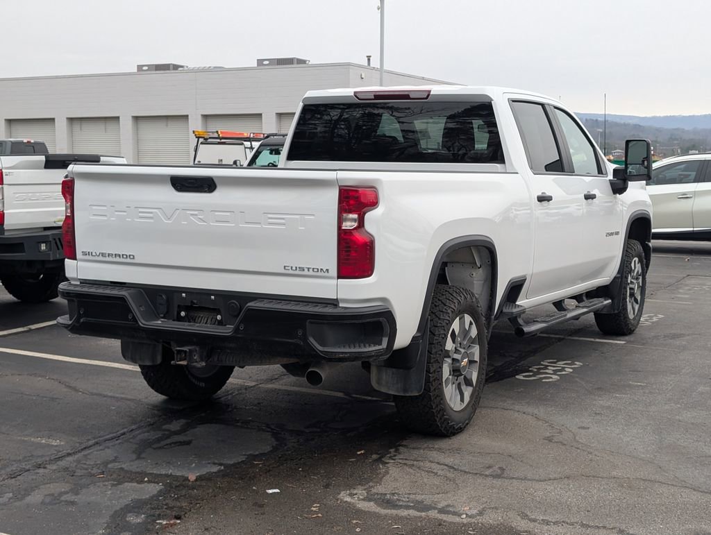 Used 2025 Chevrolet Silverado 2500 Custom w/ Custom Value Package image 3