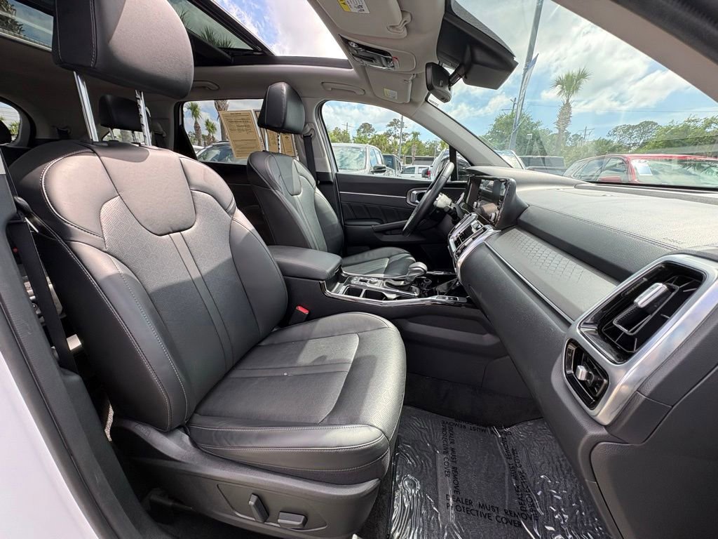 Used 2023 Kia Sorento SX FWD image 23