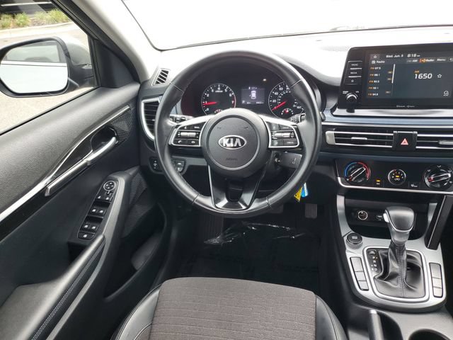 Used 2021 Kia Seltos S FWD image 12