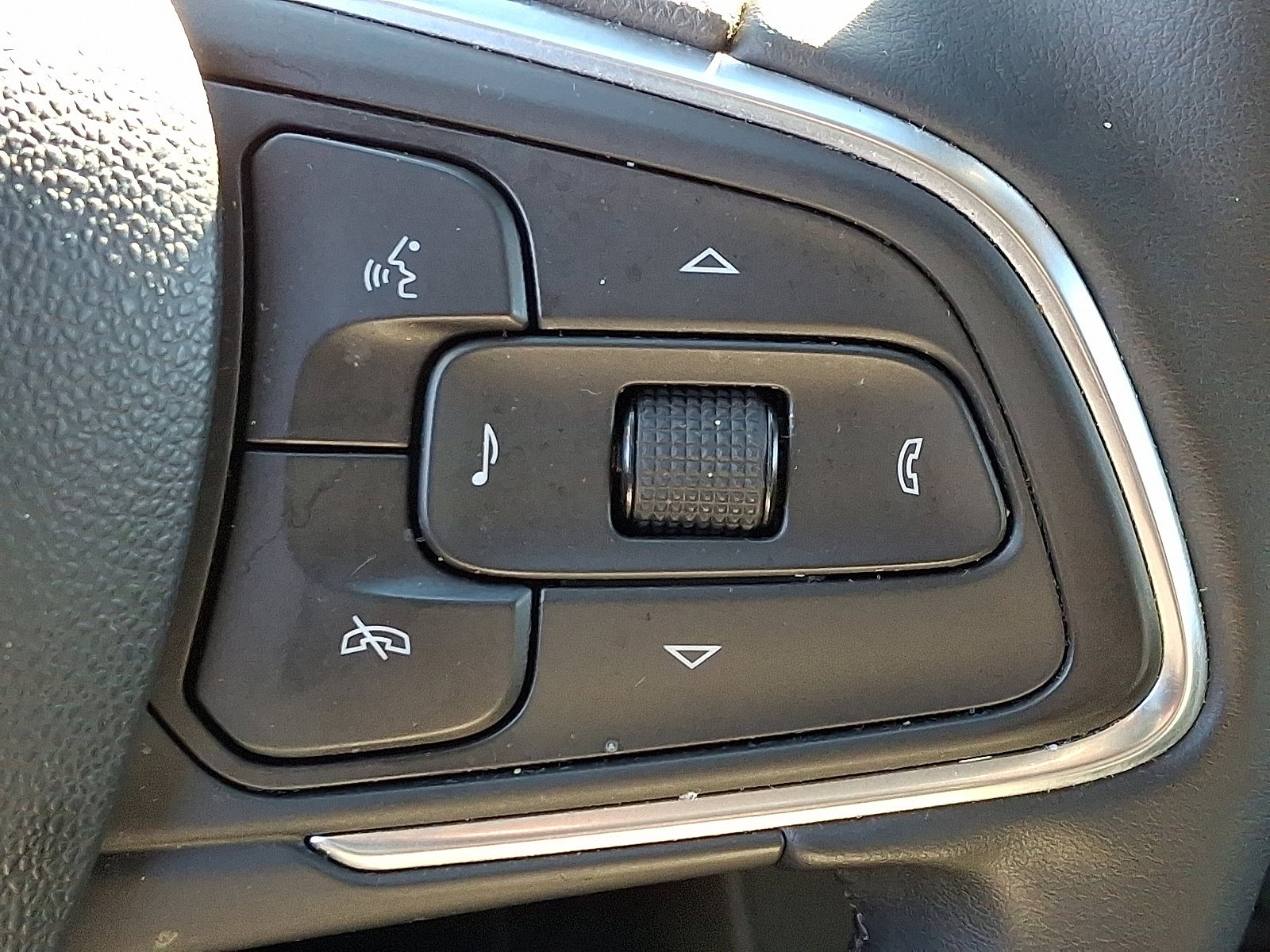 Used 2024 Buick Encore GX Sport Touring w/ Comfort Package image 22