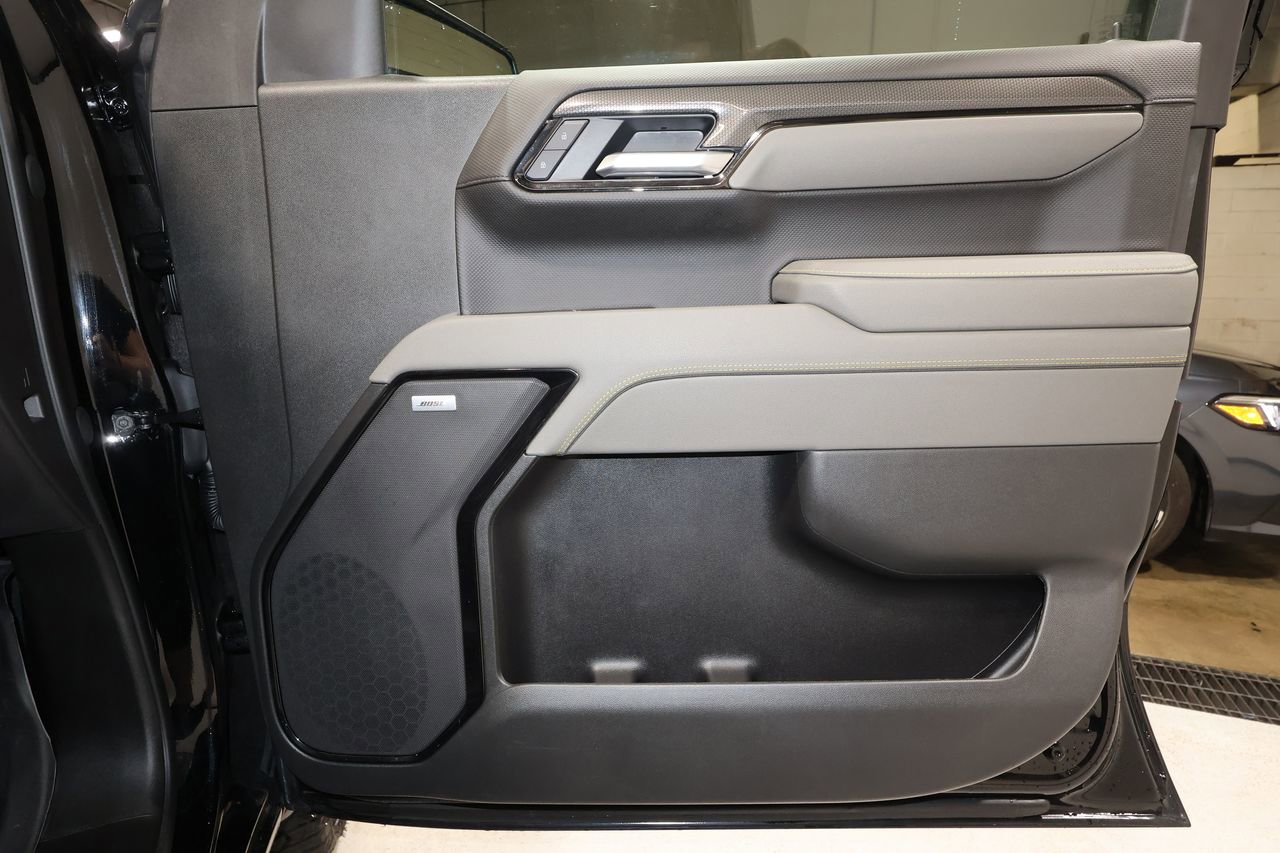 Used 2025 Chevrolet Silverado 1500 ZR2 w/ Technology Package image 20