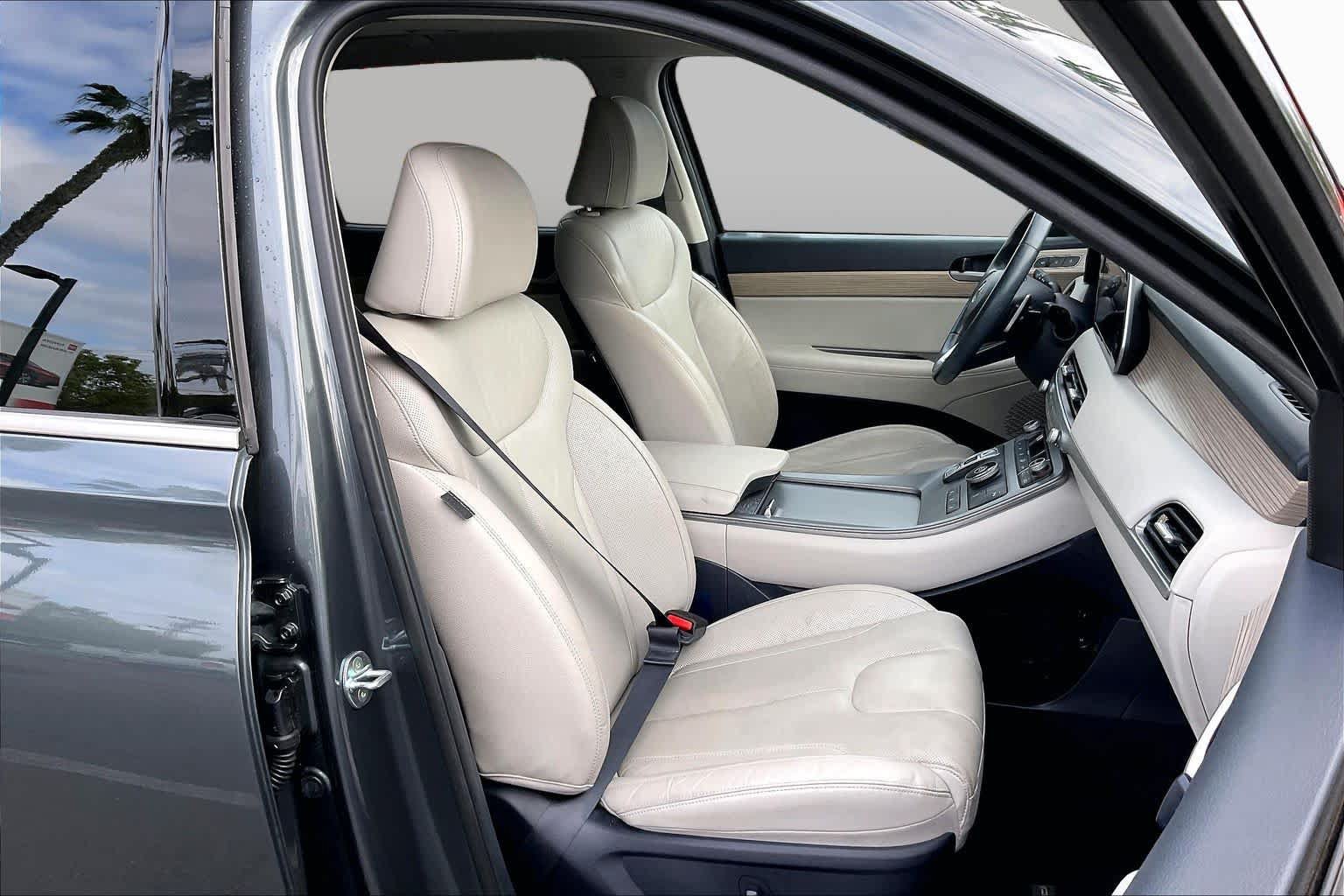Used 2022 Hyundai Palisade SEL w/ Premium Package FWD image 8