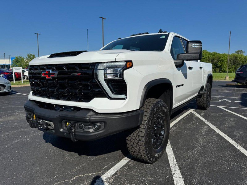 Used 2025 Chevrolet Silverado 2500 ZR2 w/ ZR2 Bison Edition image 8