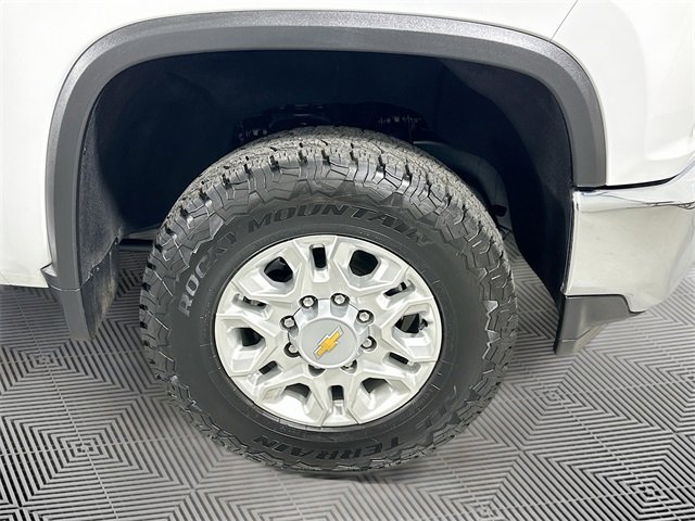 Used 2023 Chevrolet Silverado 2500 LT w/ Convenience Package image 14