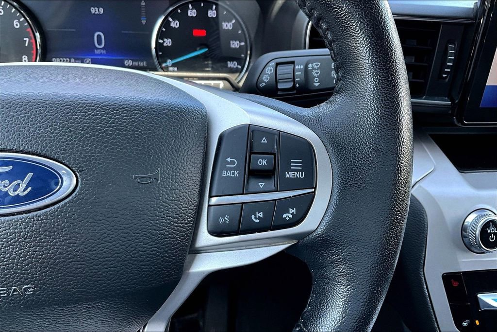 Used 2023 Ford Explorer XLT w/ Equipment Group 202A image 12