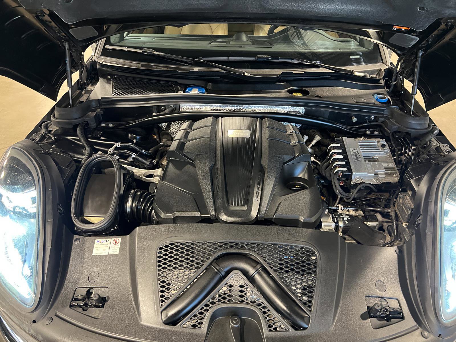 Used 2019 Porsche Macan S image 47