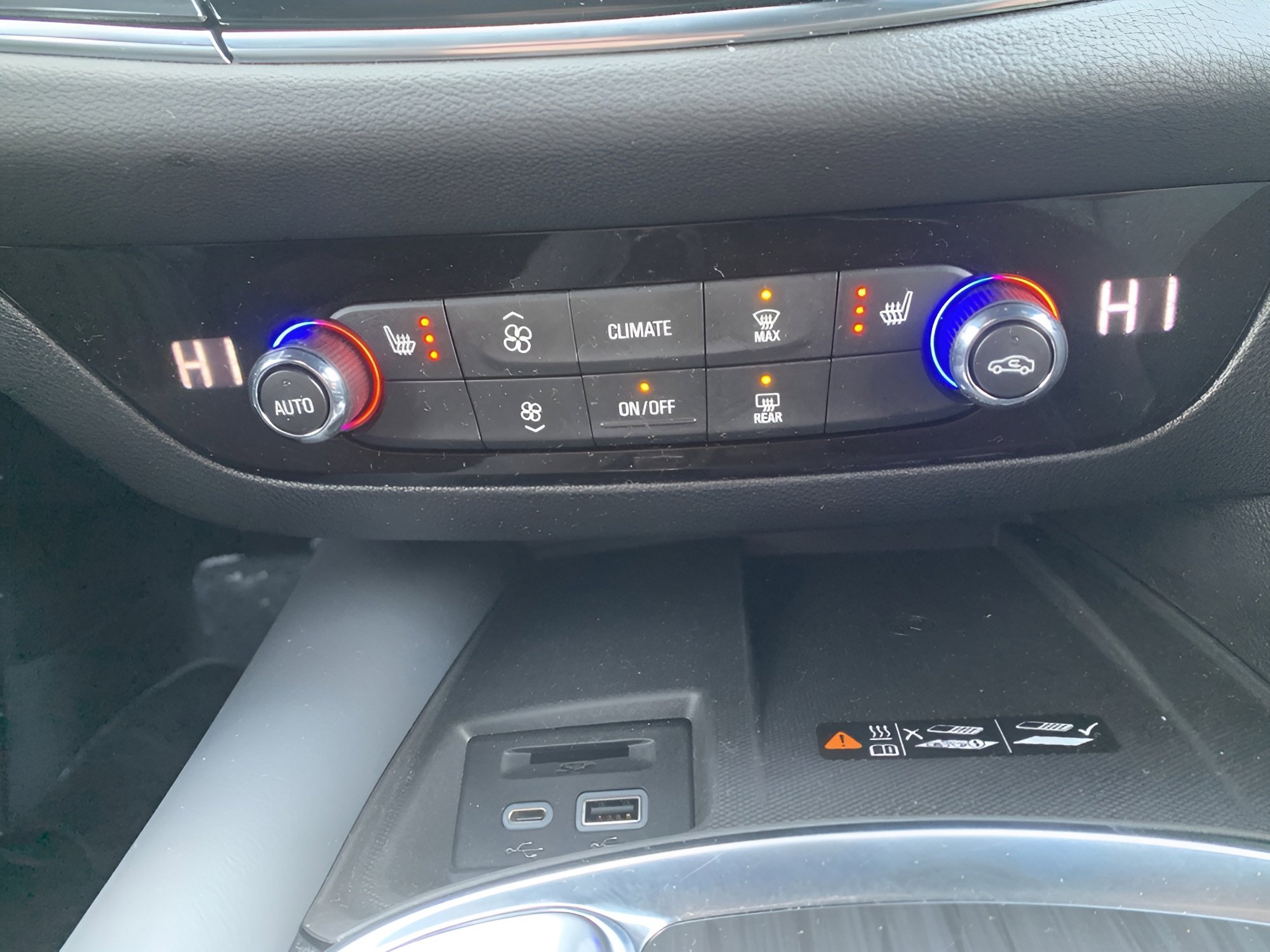 Used 2024 Buick Enclave Essence w/ Trailering Package, 5000 lbs. image 18