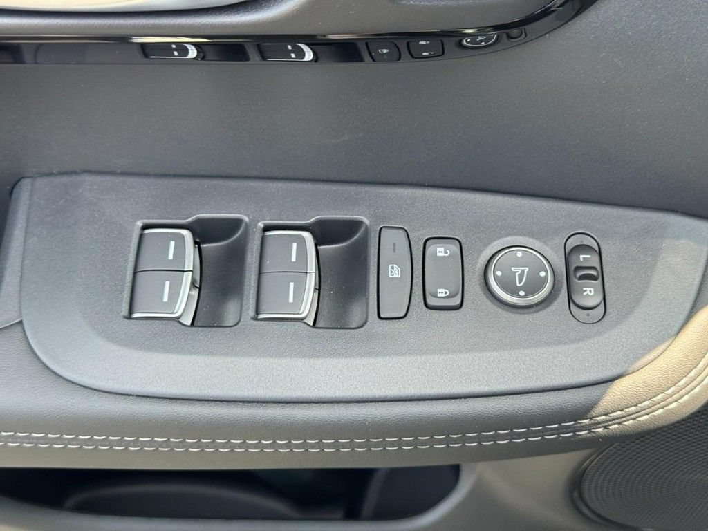 Certified 2026 Acura ADX FWD image 18
