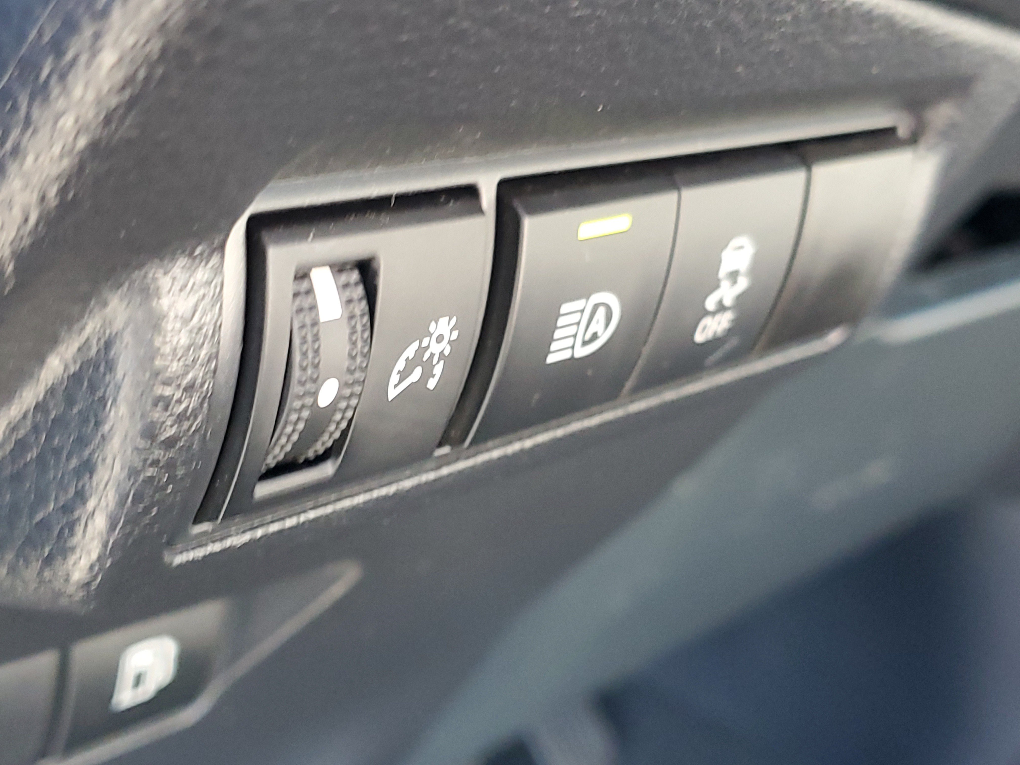 Certified 2025 Toyota Corolla Cross AWD Hybrid image 20
