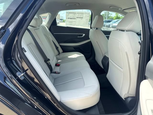 New 2026 Hyundai Sonata SEL FWD image 12