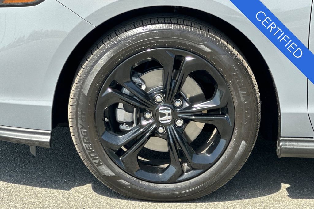 Certified 2025 Honda Accord SE image 30