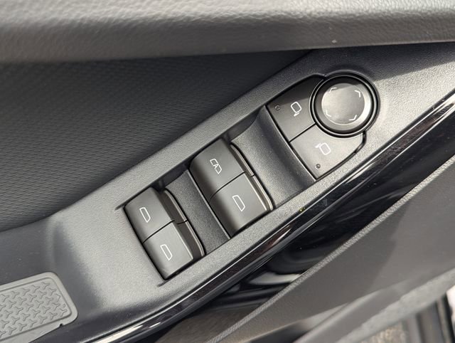 New 2026 Chevrolet Equinox LT FWD image 11