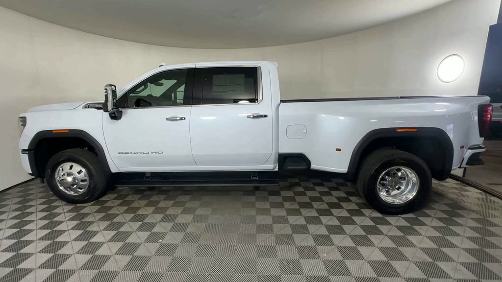 New 2026 GMC Sierra 3500 Denali w/ Technology Package AWD/4WD image 7