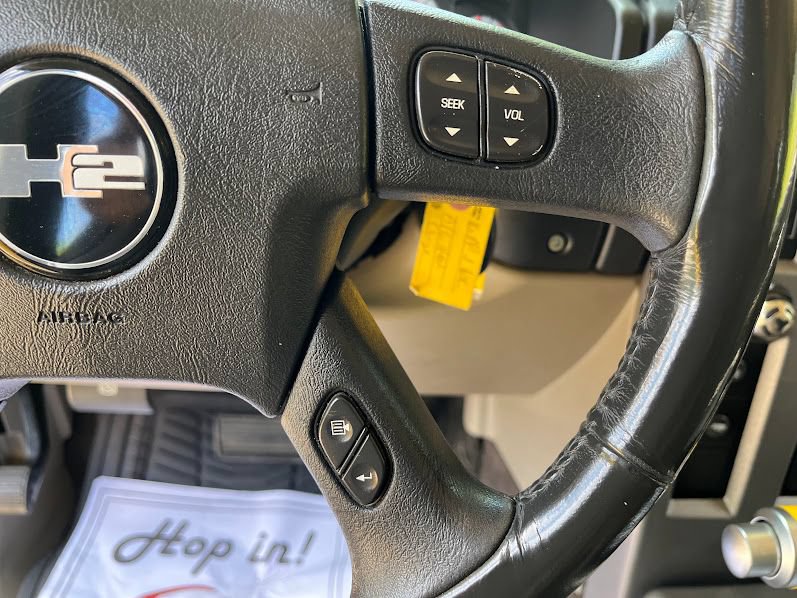 Used 2004 HUMMER H2 w/ Preferred Equipment Group AWD/4WD image 16