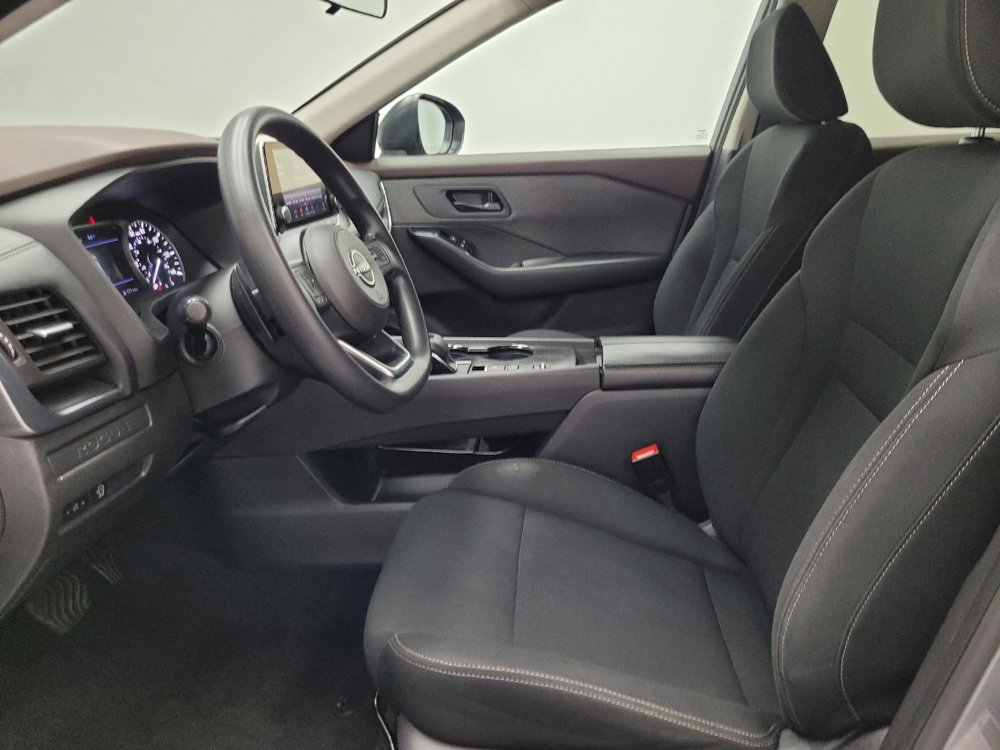 Used 2023 Nissan Rogue S image 17