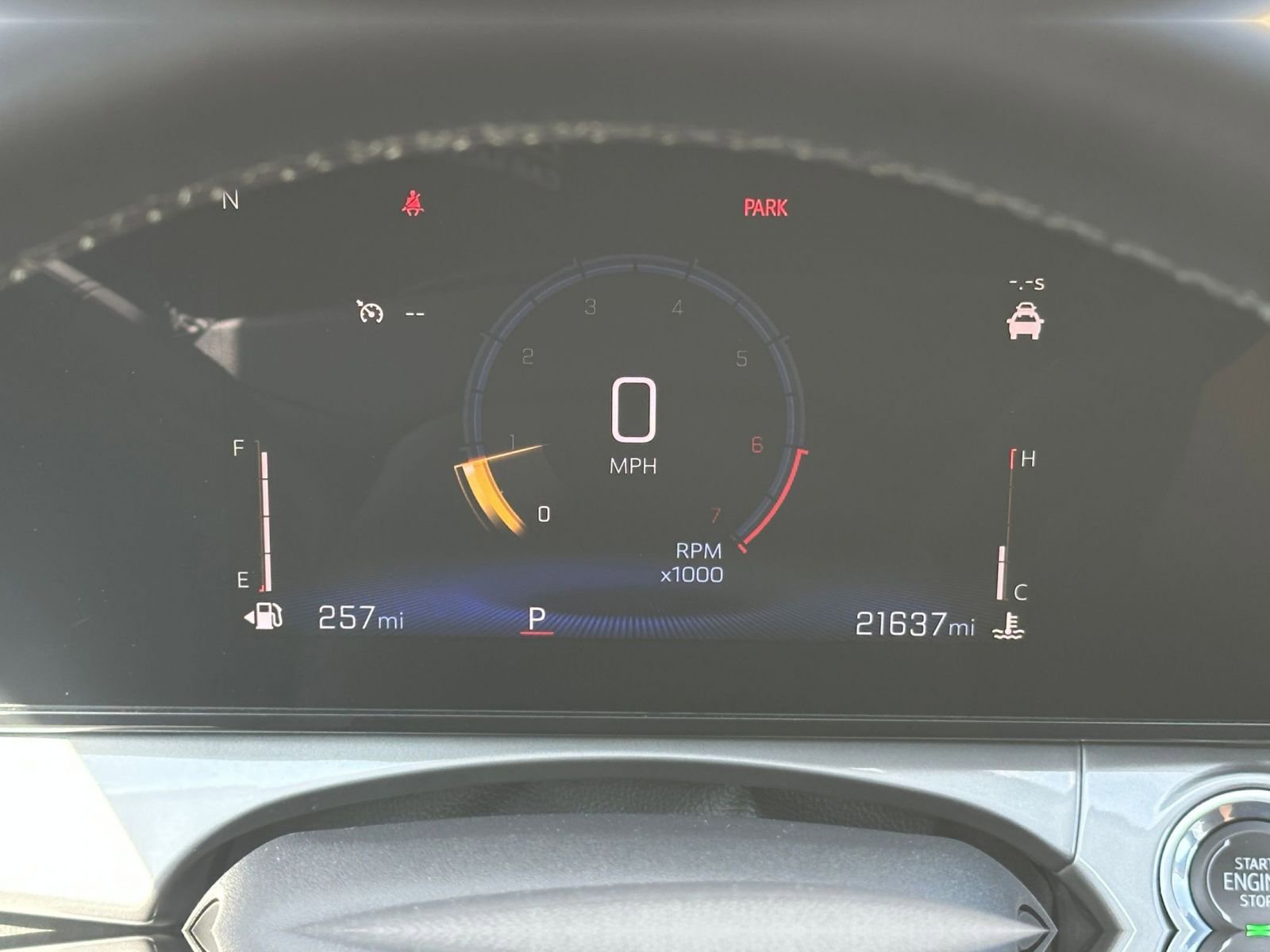 Used 2025 Chevrolet Trax LT w/ LT Convenience Package image 39