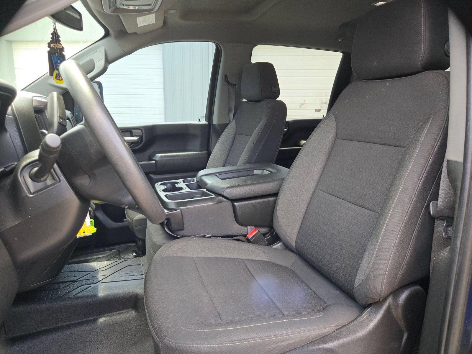 Used 2022 Chevrolet Silverado 2500 Custom w/ Custom Value Package AWD/4WD image 10