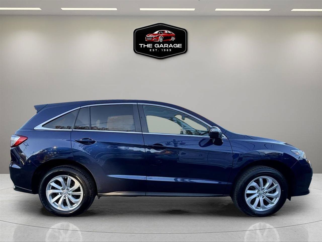 Used 2018 Acura RDX w/ Tech & AcuraWatch Plus Pack AWD/4WD image 6