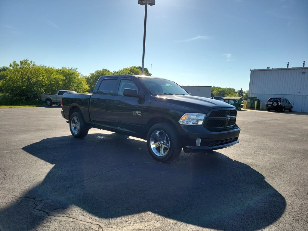 Used 2017 RAM 1500 Express w/ Express Value Package AWD/4WD image 7