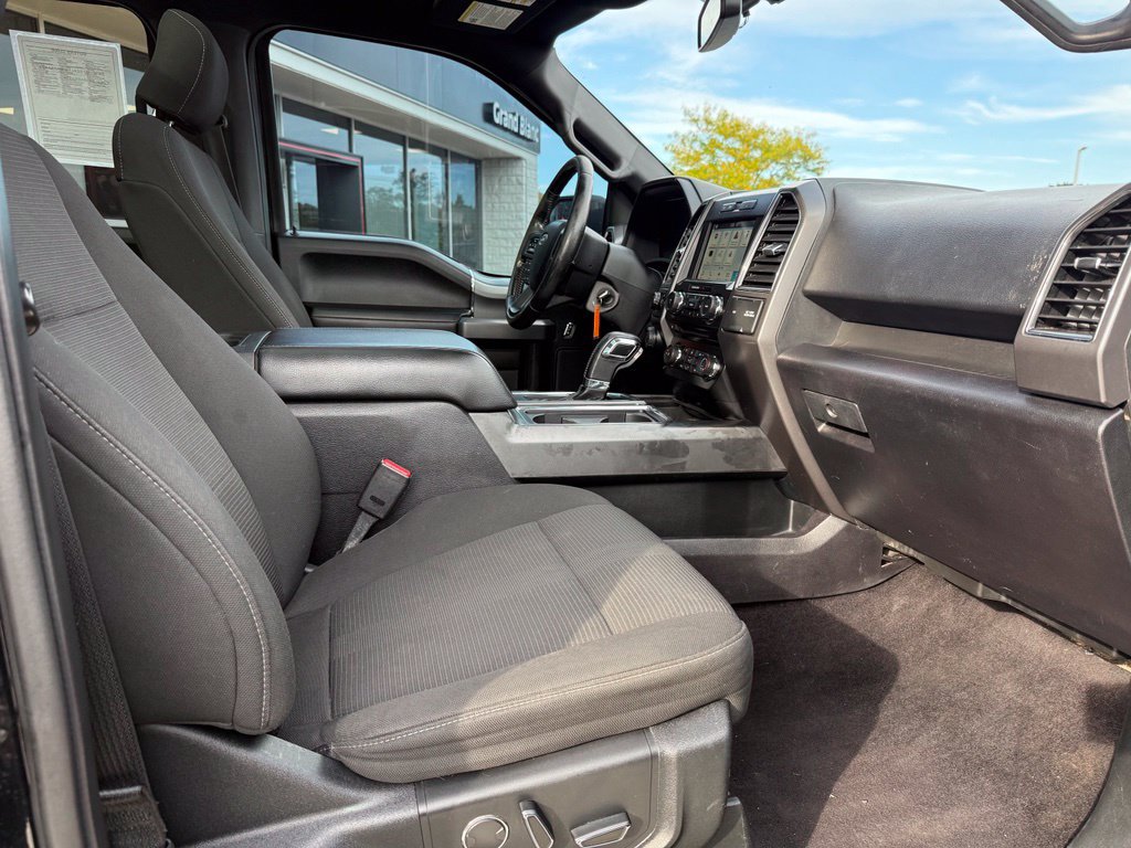 Used 2017 Ford F150 XLT w/ Equipment Group 302A Luxury AWD/4WD image 13