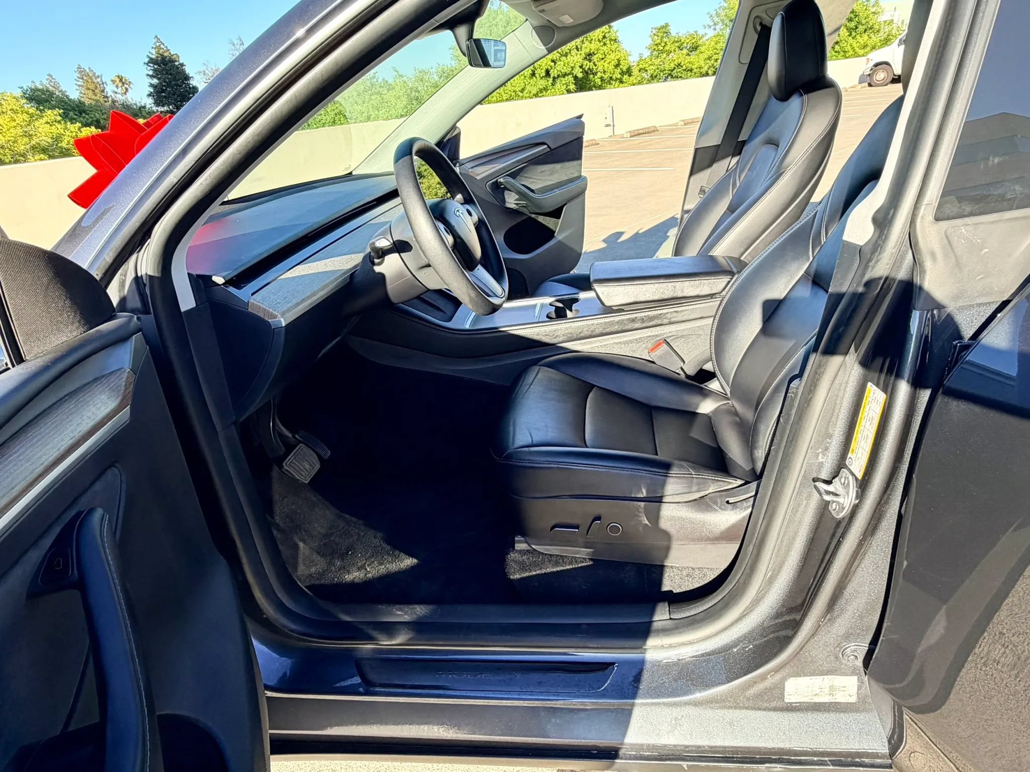 Used 2023 Tesla Model Y Long Range AWD/4WD image 19