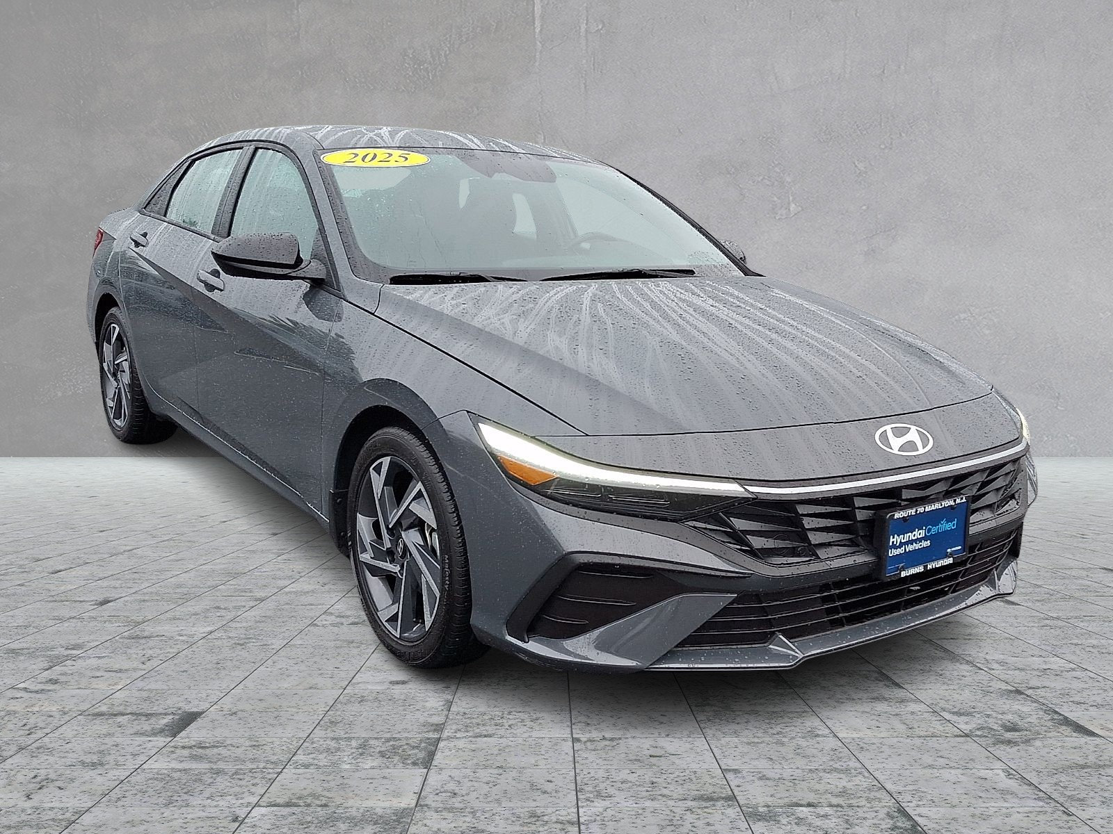 Certified 2025 Hyundai Elantra Sport FWD image 3