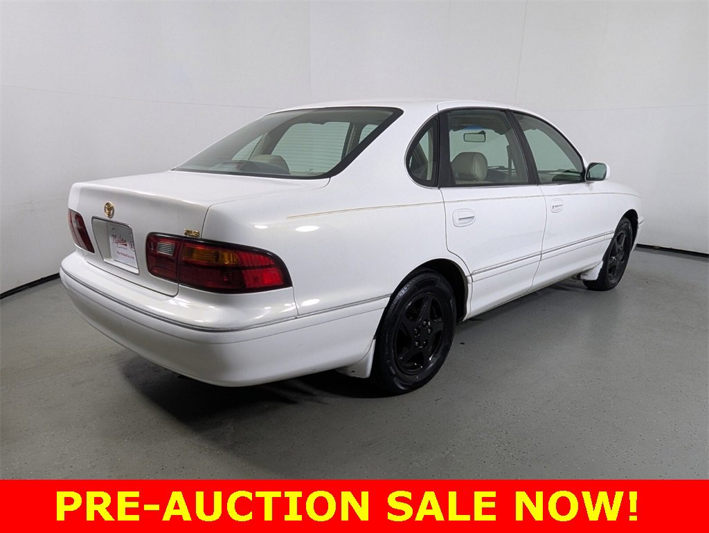 Used 1999 Toyota Avalon XL image 7