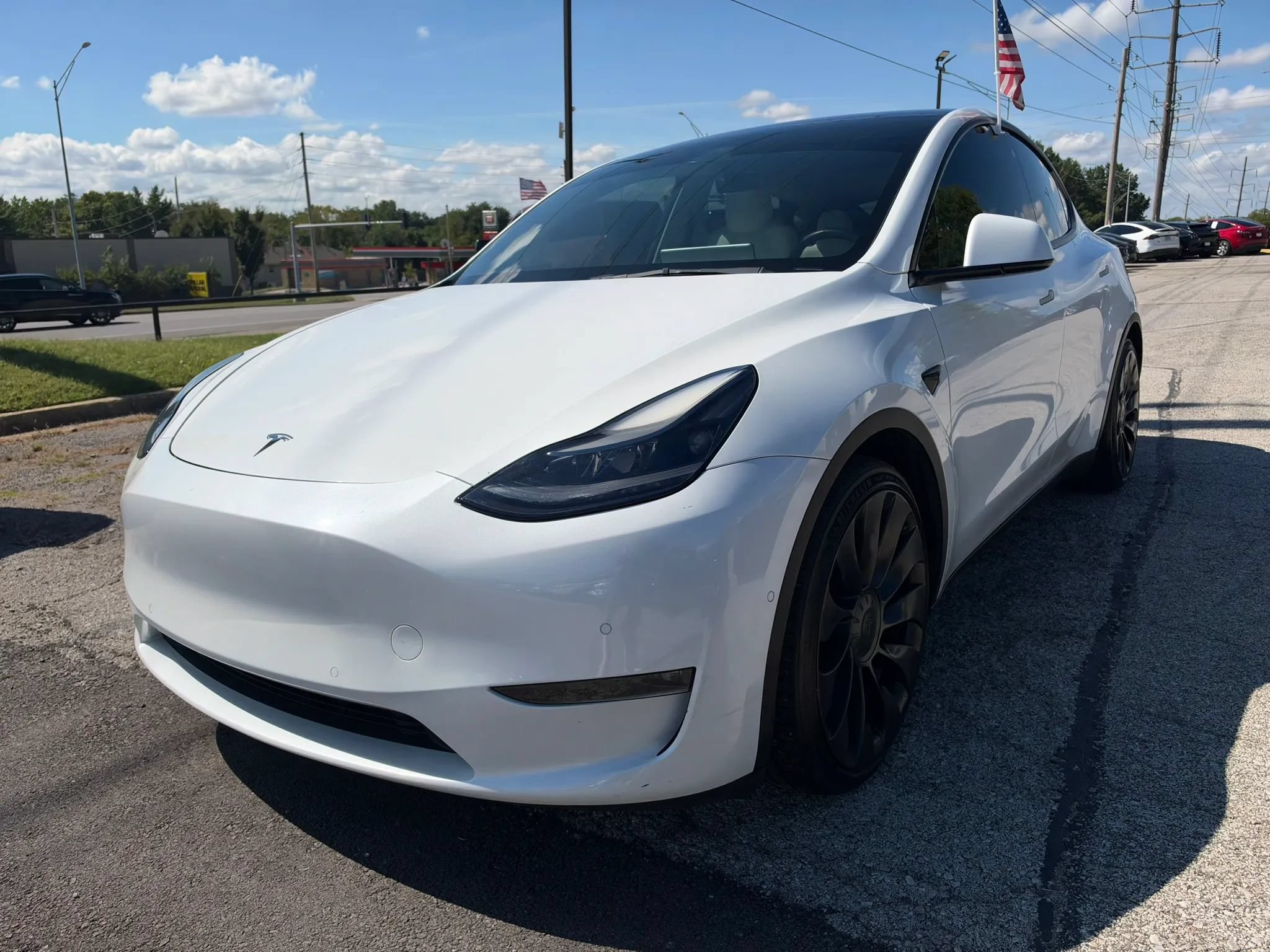 Used 2022 Tesla Model Y Performance AWD/4WD image 8