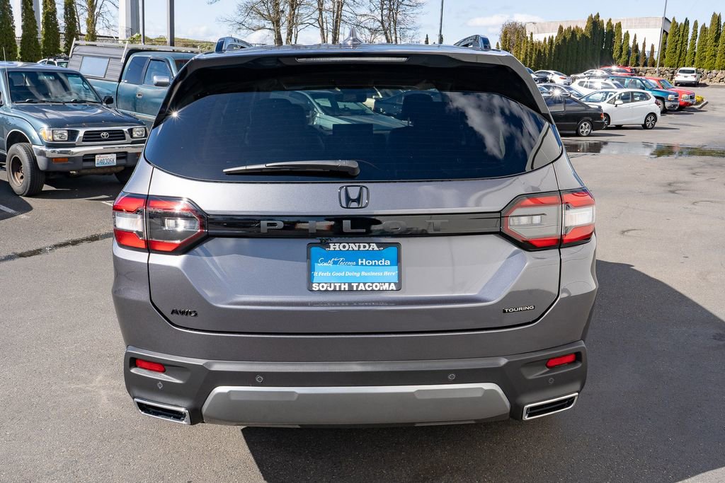 New 2026 Honda Pilot Touring image 7