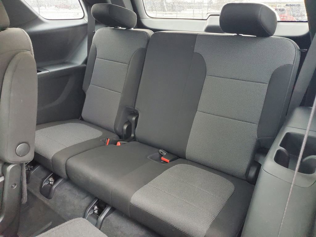 Used 2022 Chevrolet Traverse LT w/ LPO, Floor Liner Package image 31