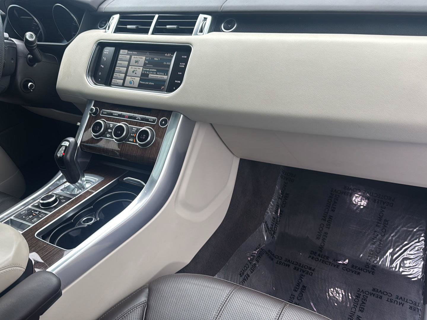Used 2015 Land Rover Range Rover Sport HSE AWD/4WD image 13