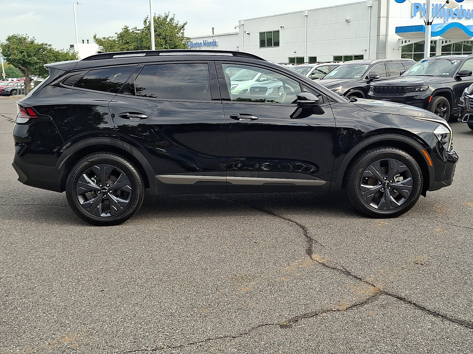 Used 2023 Kia Sportage X-Line AWD/4WD image 7
